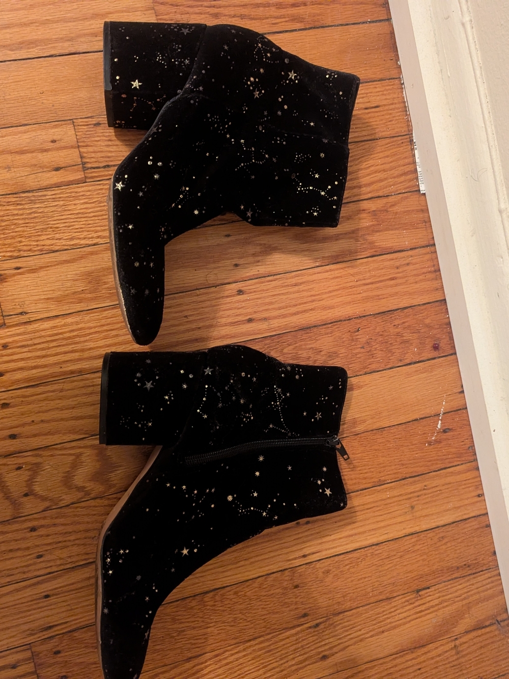 Black Velvet Star-Embellished Urban Outfitters Women's Ankle Boots - Size 10